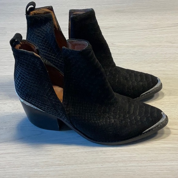 Jeffrey Campbell Cromwell Western Black Suede Snakeskin Leather Booties-Size 7.5 - Picture 2 of 16